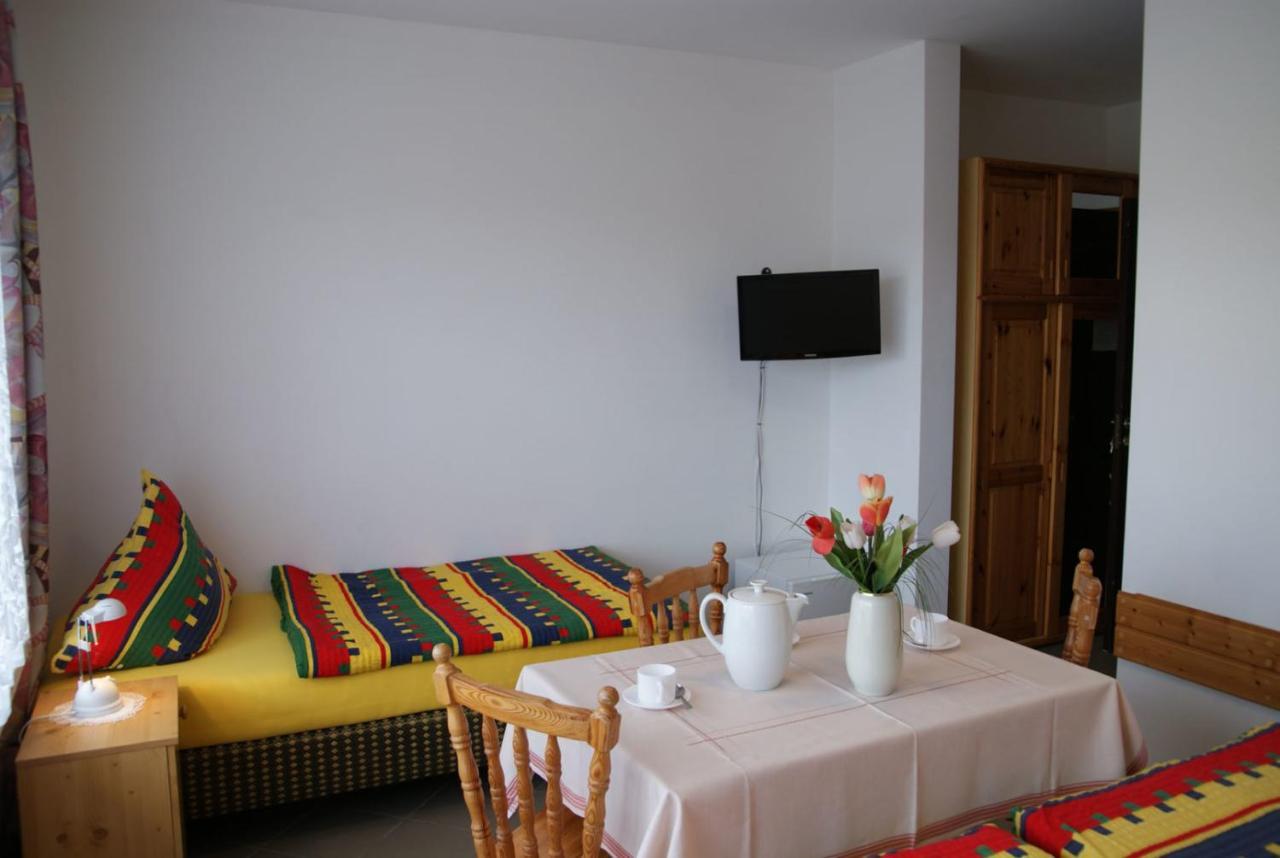 Ferienwohnung Dom Sonia Niechorze Exterior foto